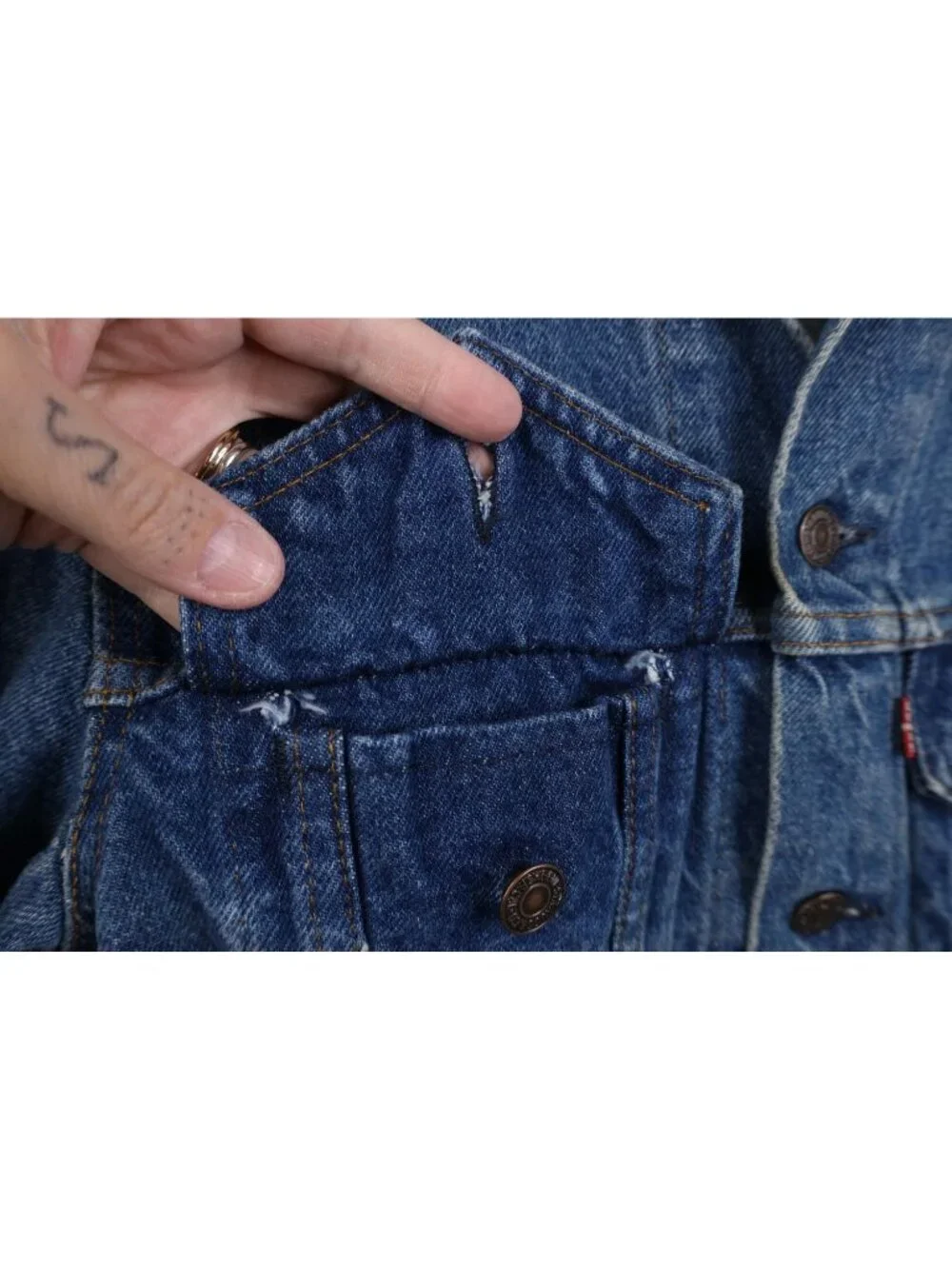 Vintage 80s Levis Mens 34 Distressed Type III Denim Jean Trucker Jacket Blue USA